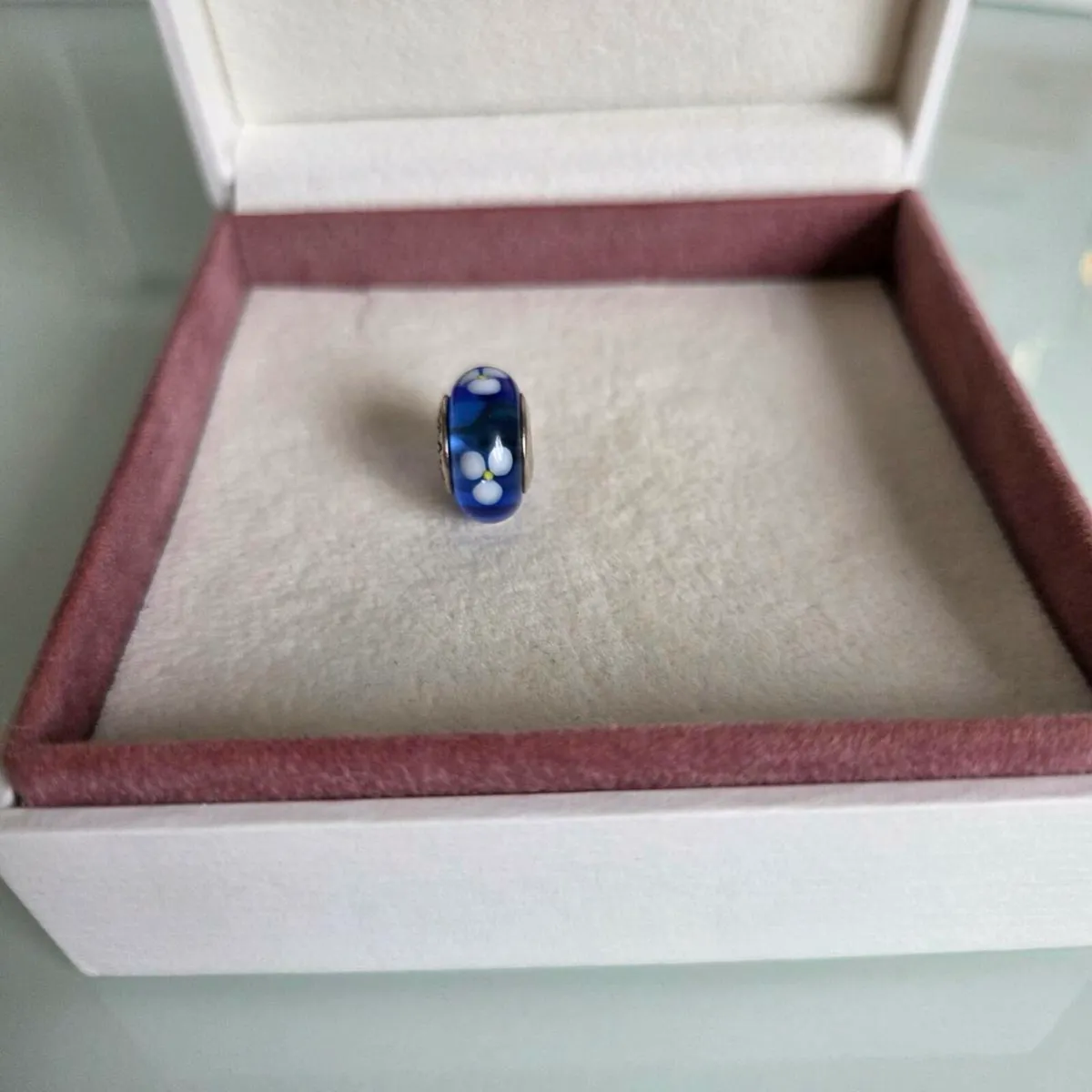 Pandora charm murano glass blue flowers - Image 1