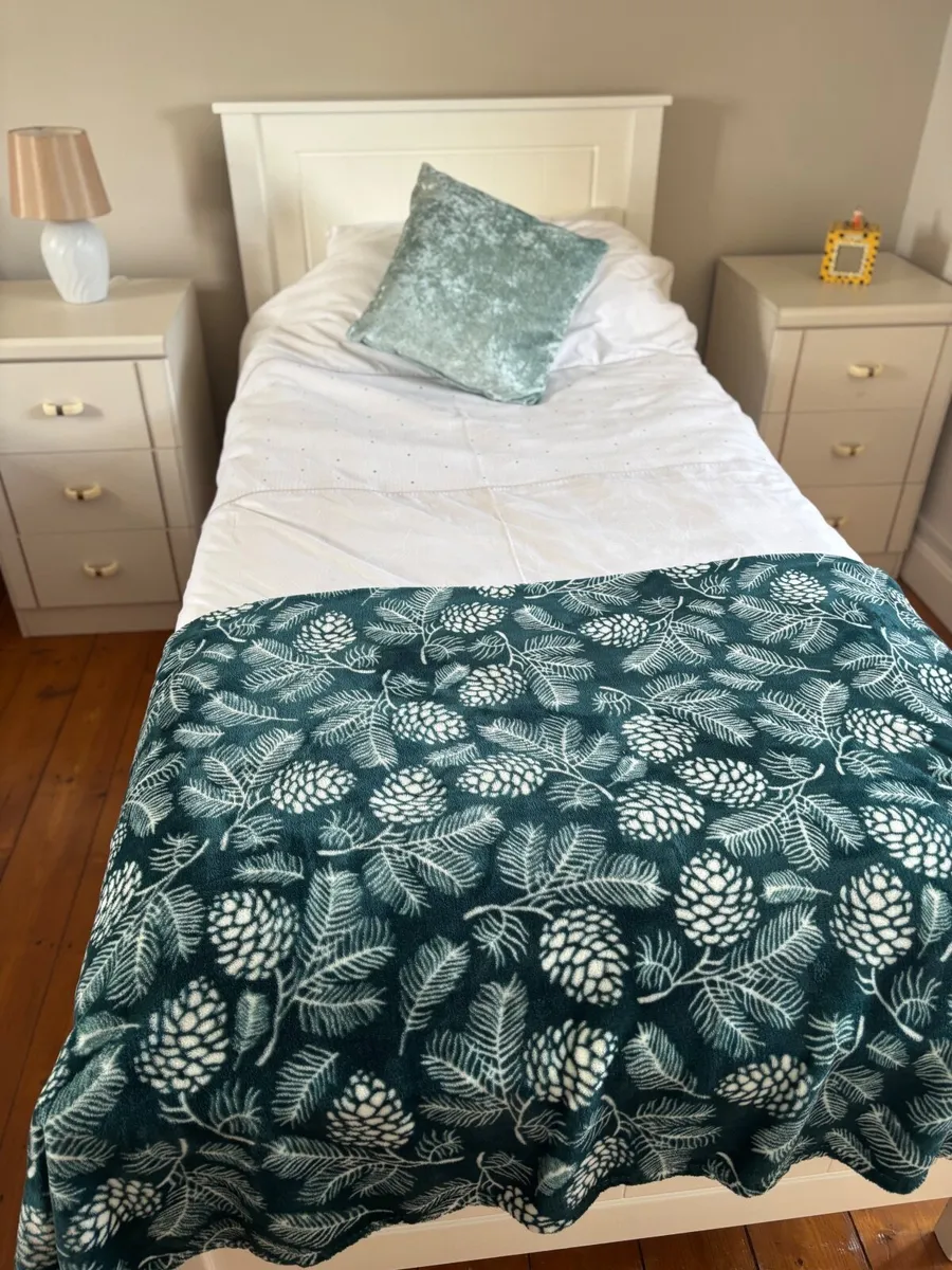 Single bed plus mattress - Image 2