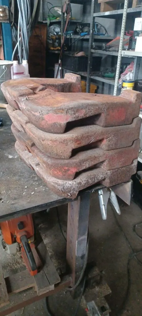 Porsche tractor weights - Image 1