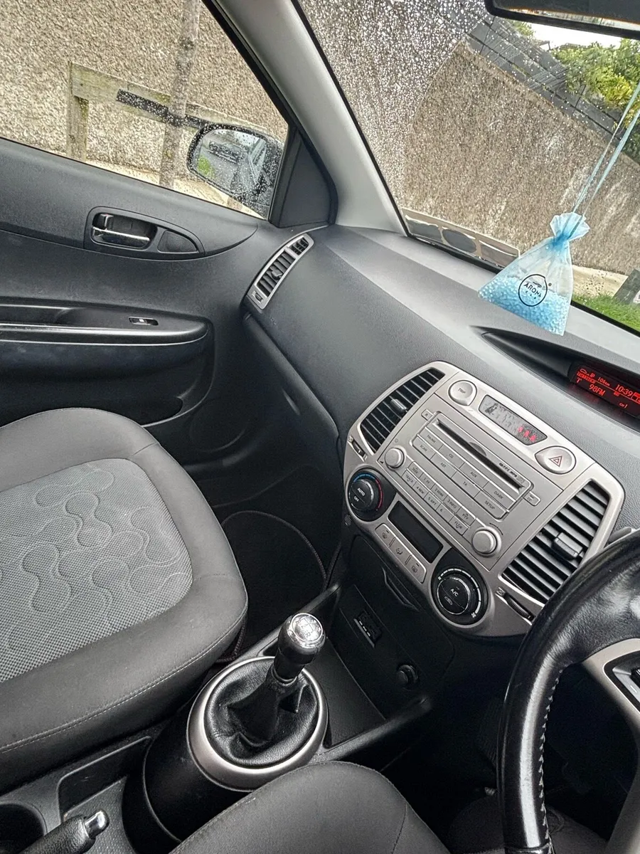 Hyundai i20 - Image 4