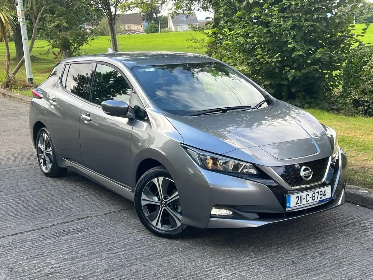 211 NISSAN LEAF 62 kWh SV PREMIUM AUTO HIGH SPEC - Image 2