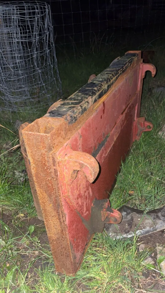 manitou - euro adapter and bale spike - Image 2