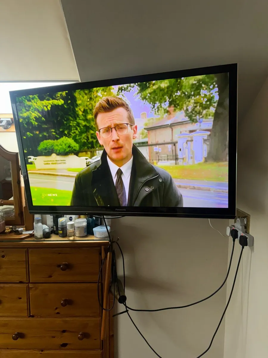 Smart TV - Image 1