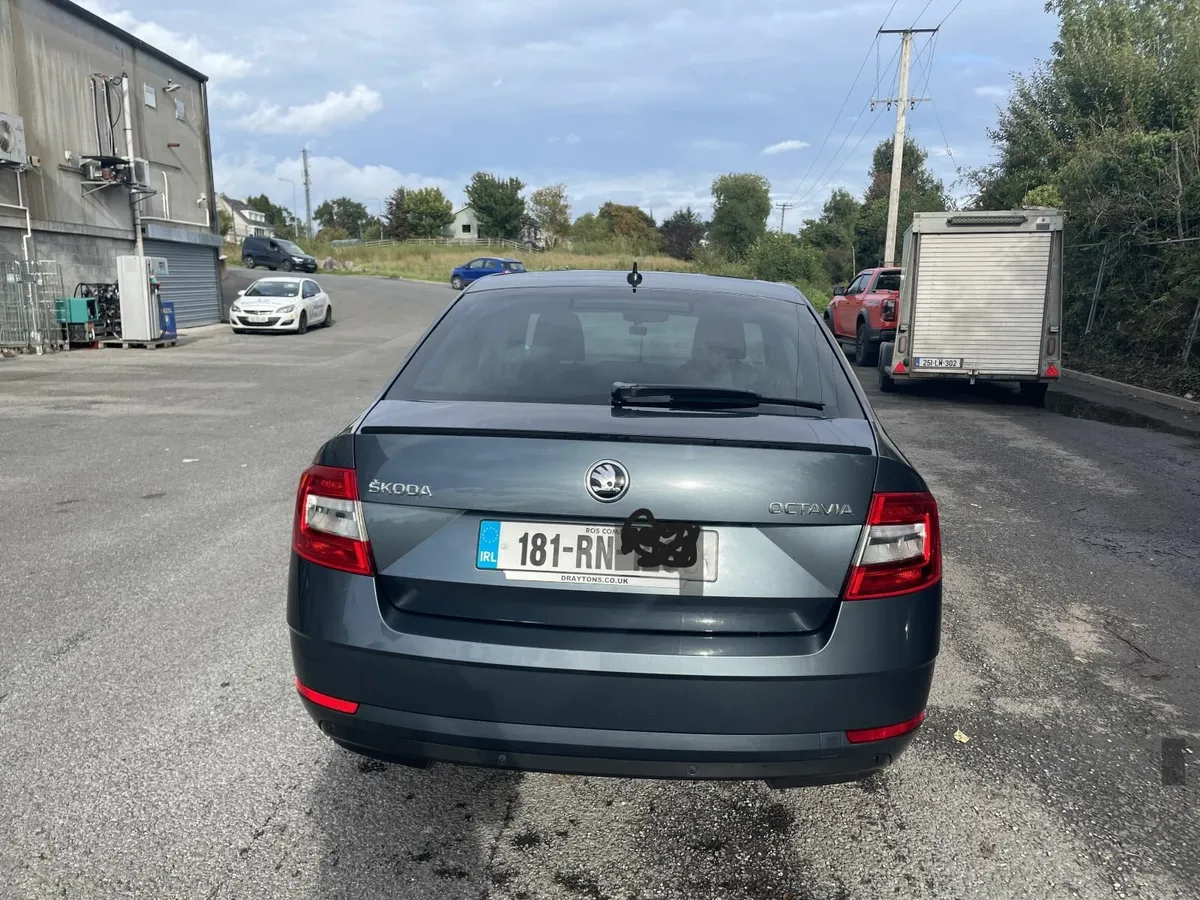 Skoda Octavia 2018 - Image 2