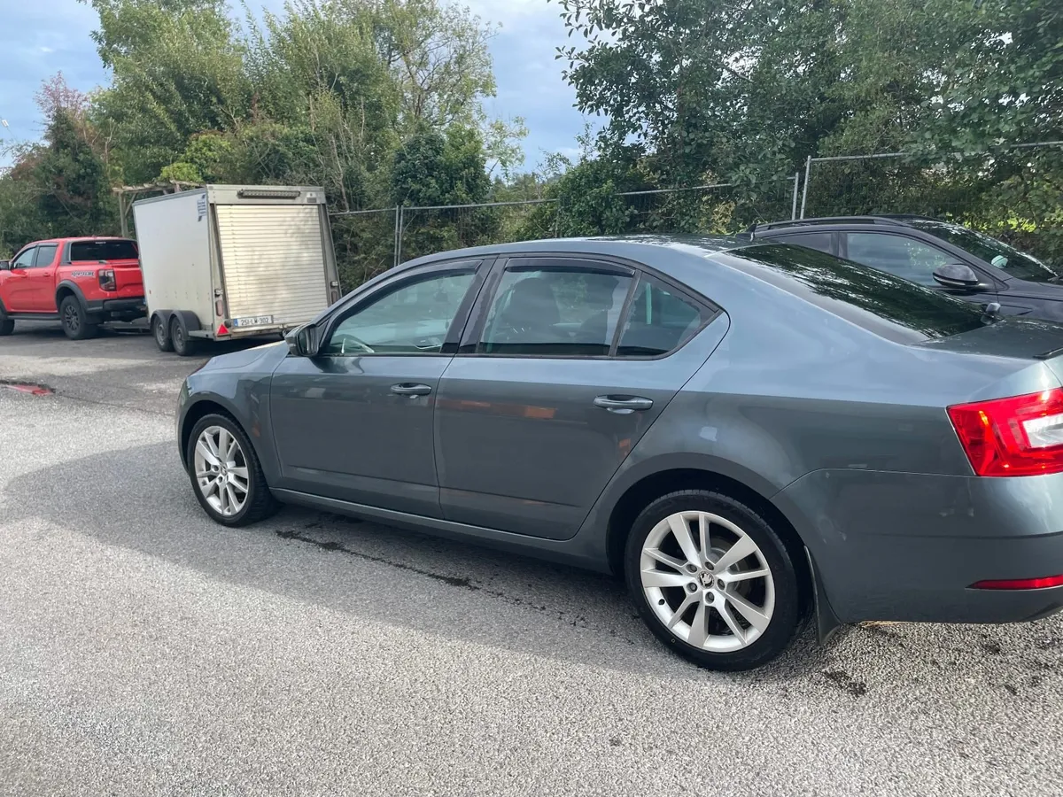 Skoda Octavia 2018 - Image 4