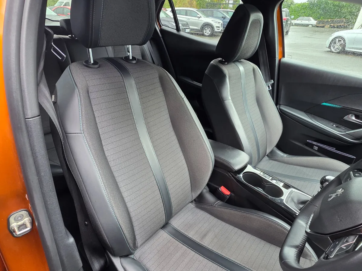 2022 Peugeot 2008 1.2 ALLURE - Image 3