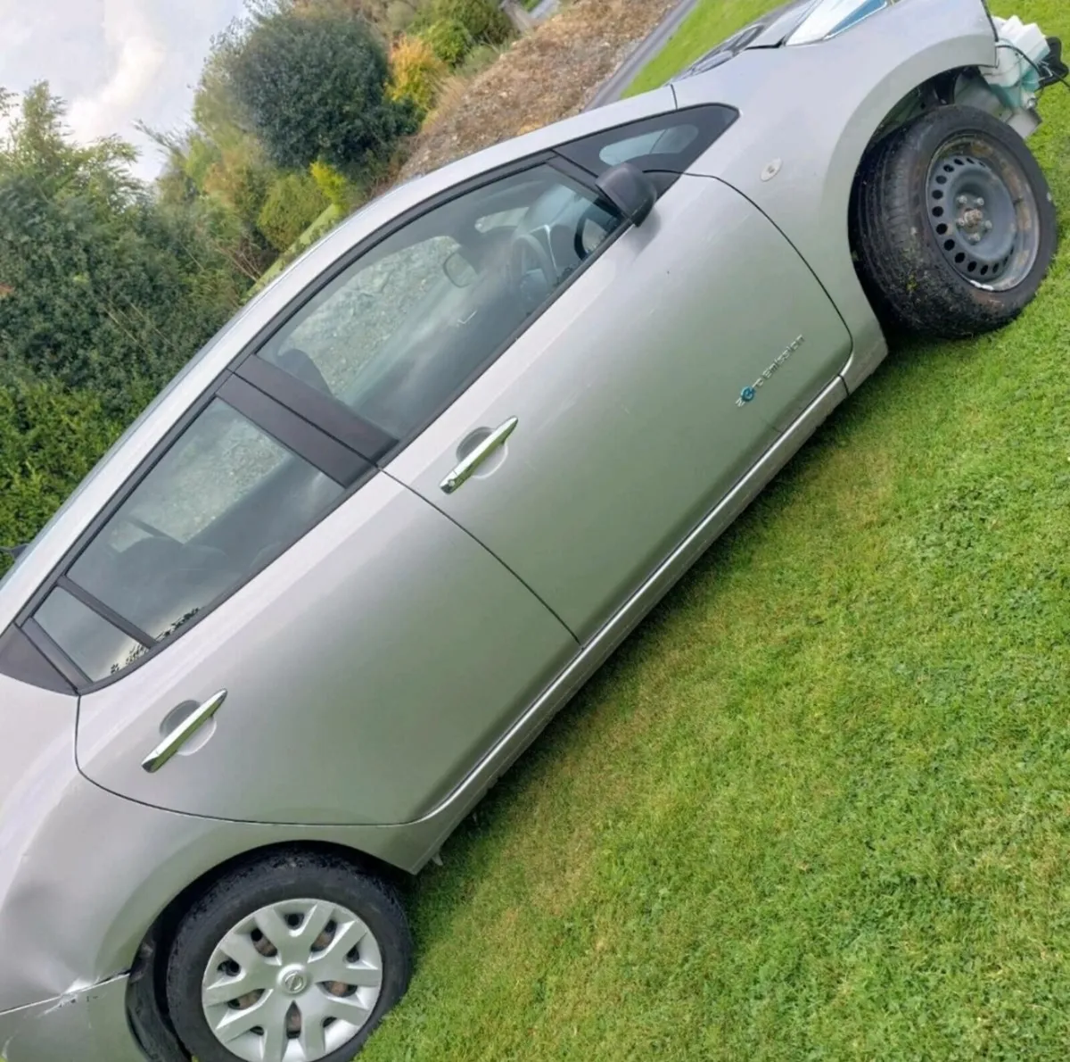 Nissan leaf for parts - Image 1