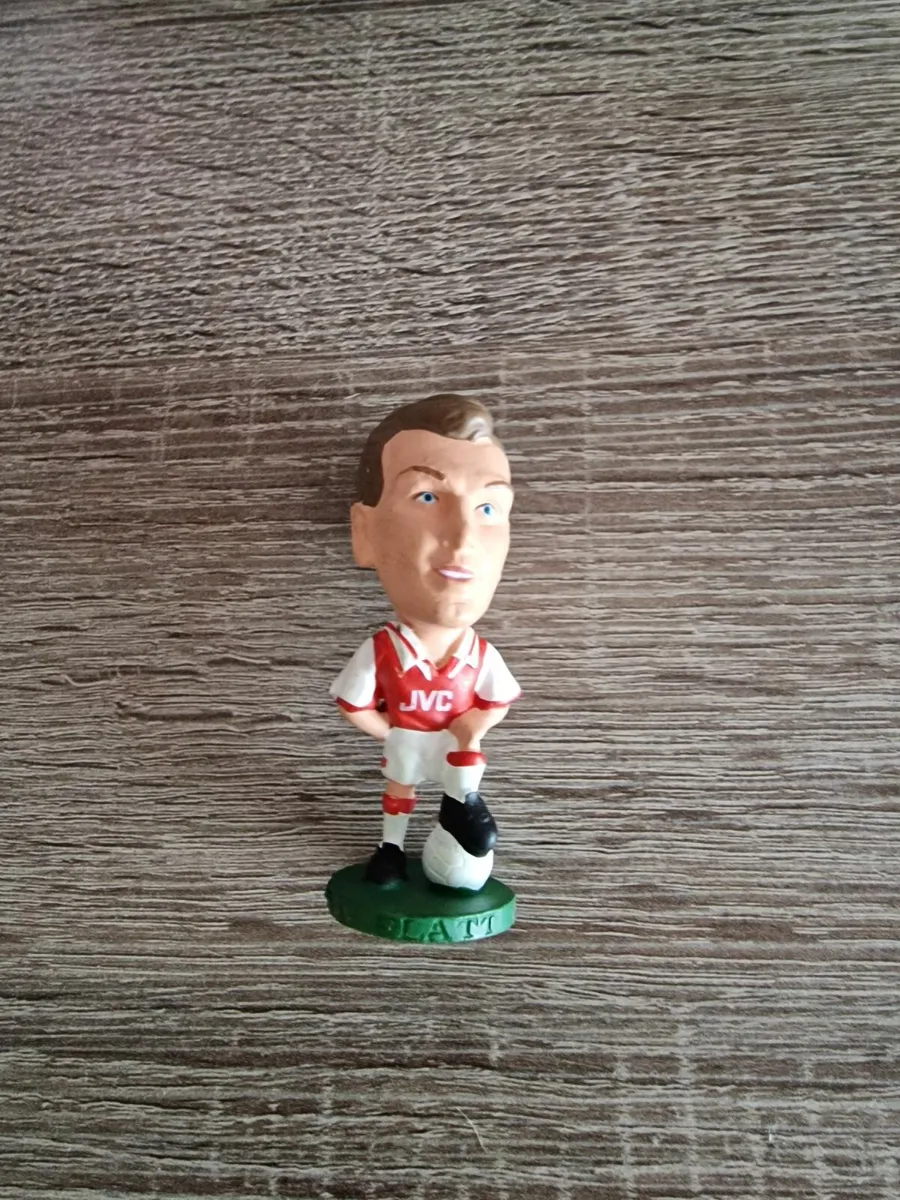 Football figures - Image 2