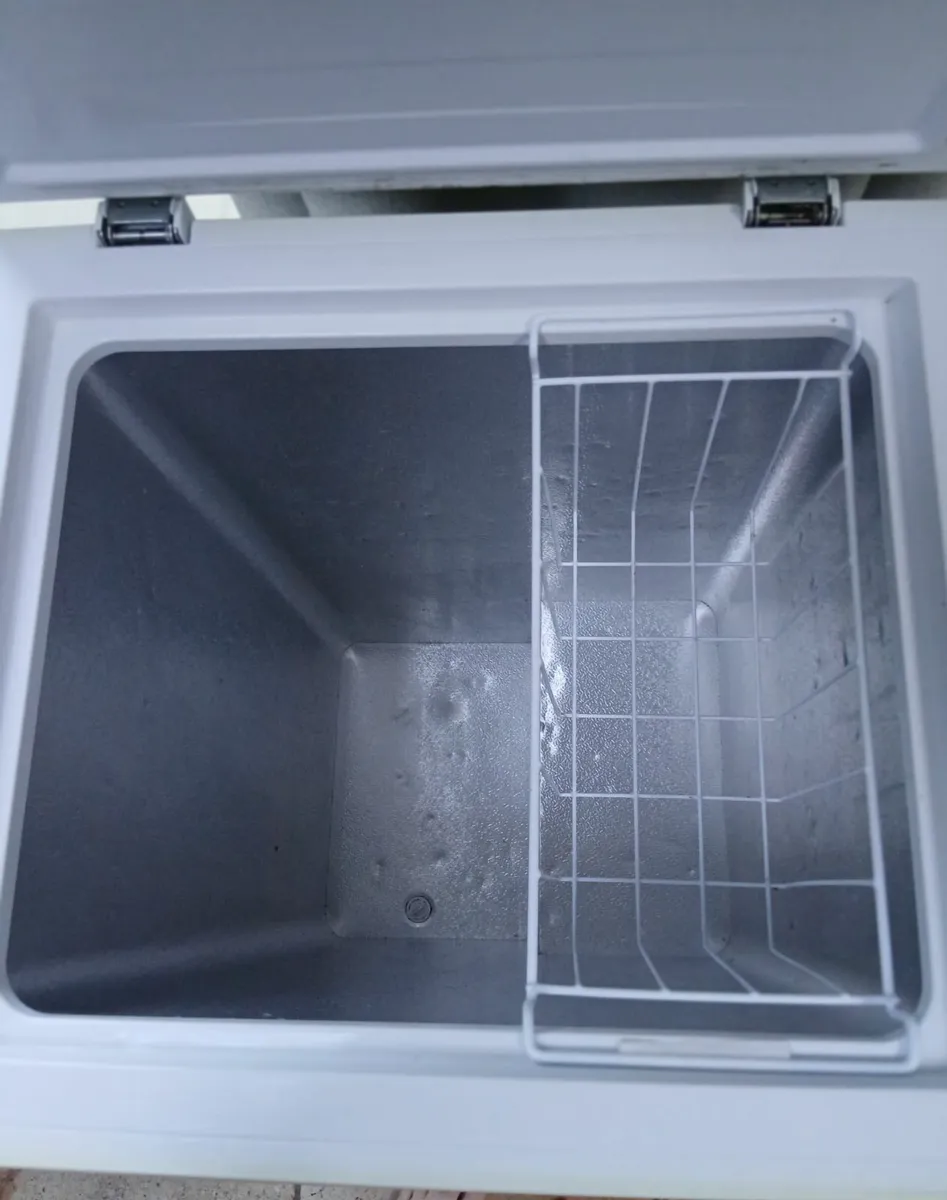 Chest Freezer - Image 2