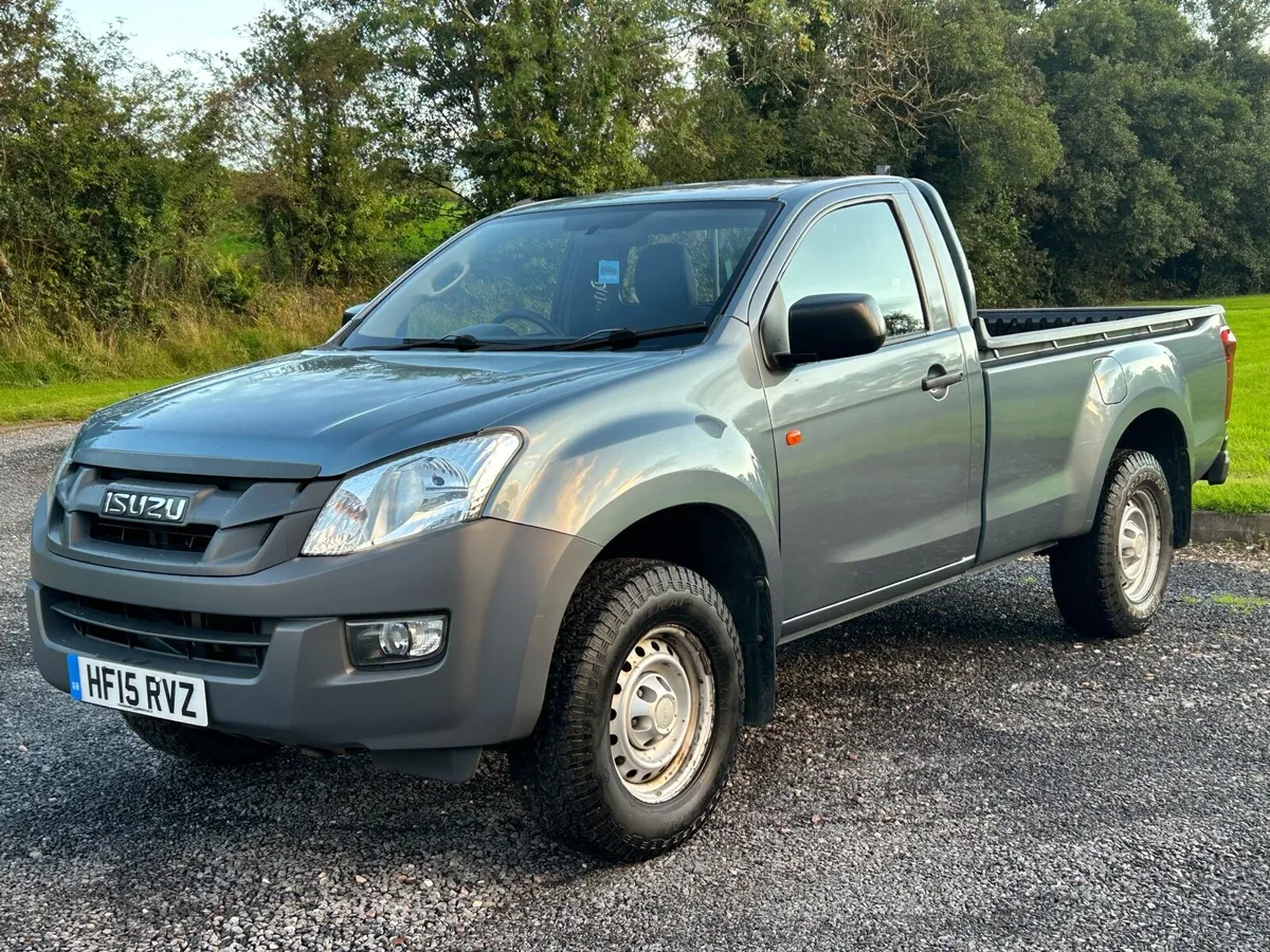 ISUZU D MAX - Image 1