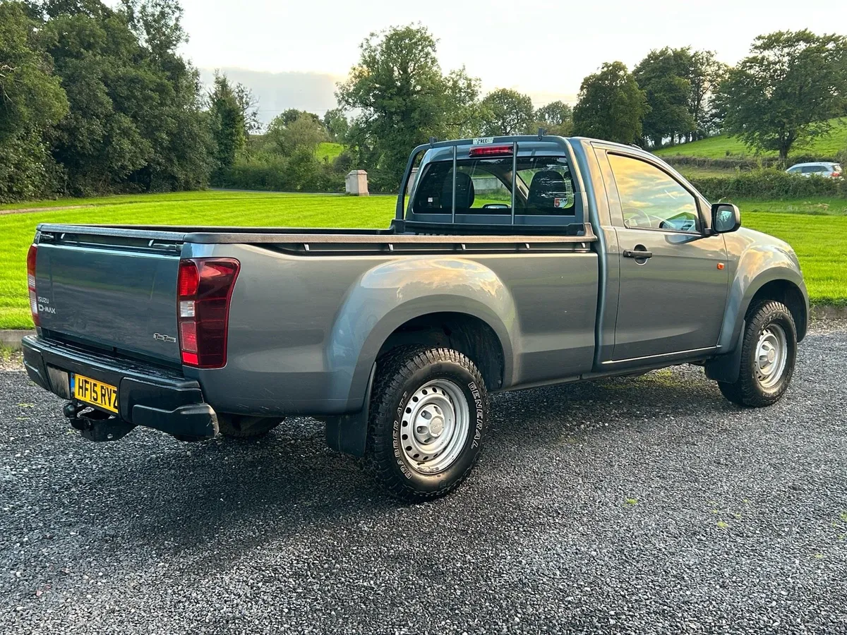 ISUZU D MAX - Image 3
