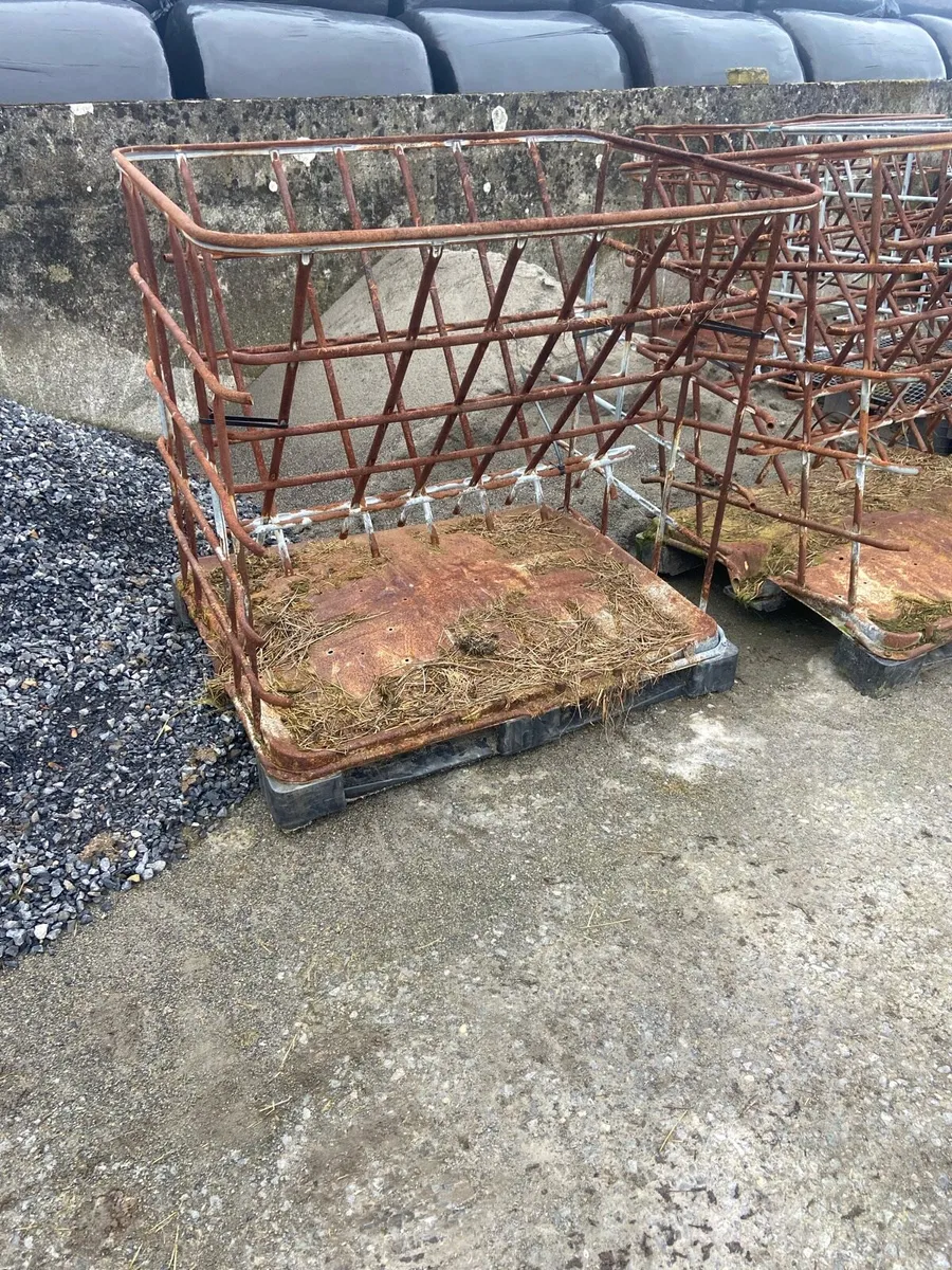 Sheep feeders - Image 3