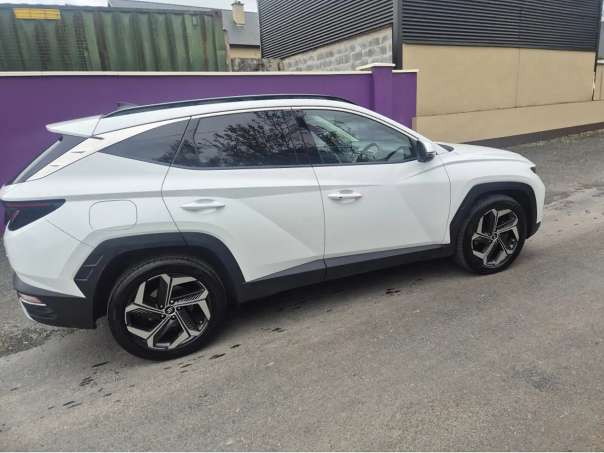 Hyundai Tucson ULTIMATE TGDI PHEV T-GDI - Image 2