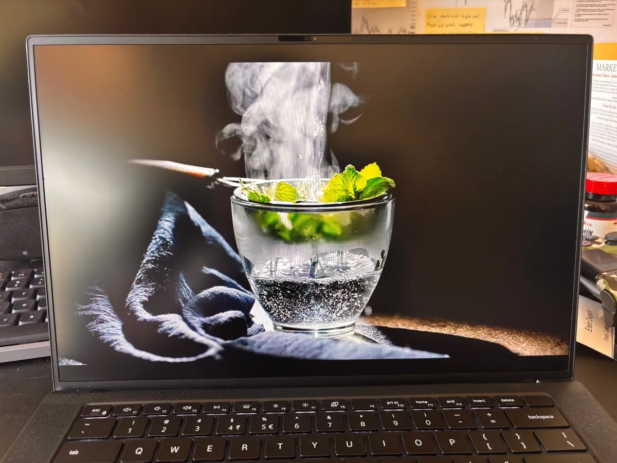 Dell XPS 15 9520 (2022) - Image 1