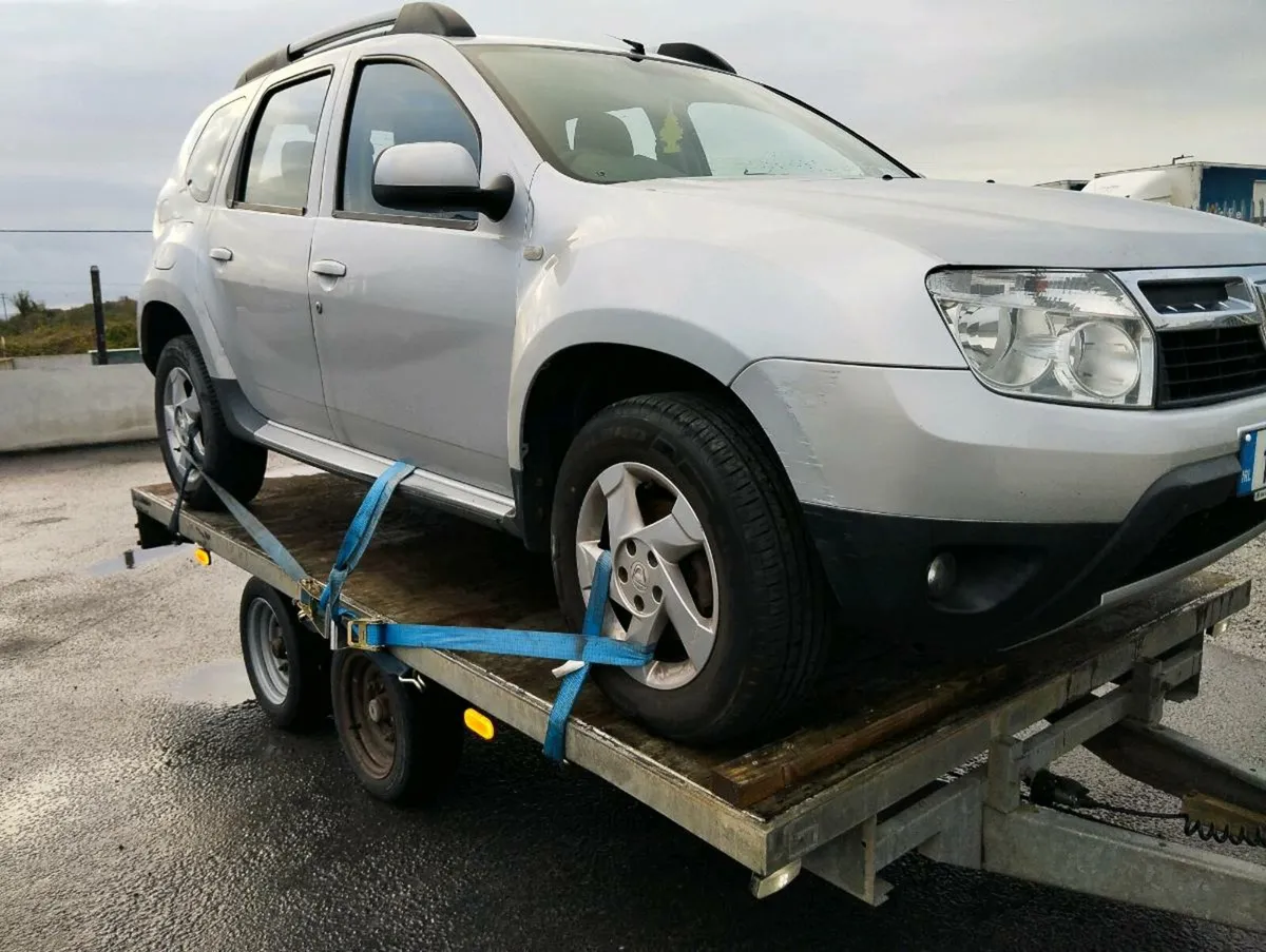 Dacia duster for parts - Image 4