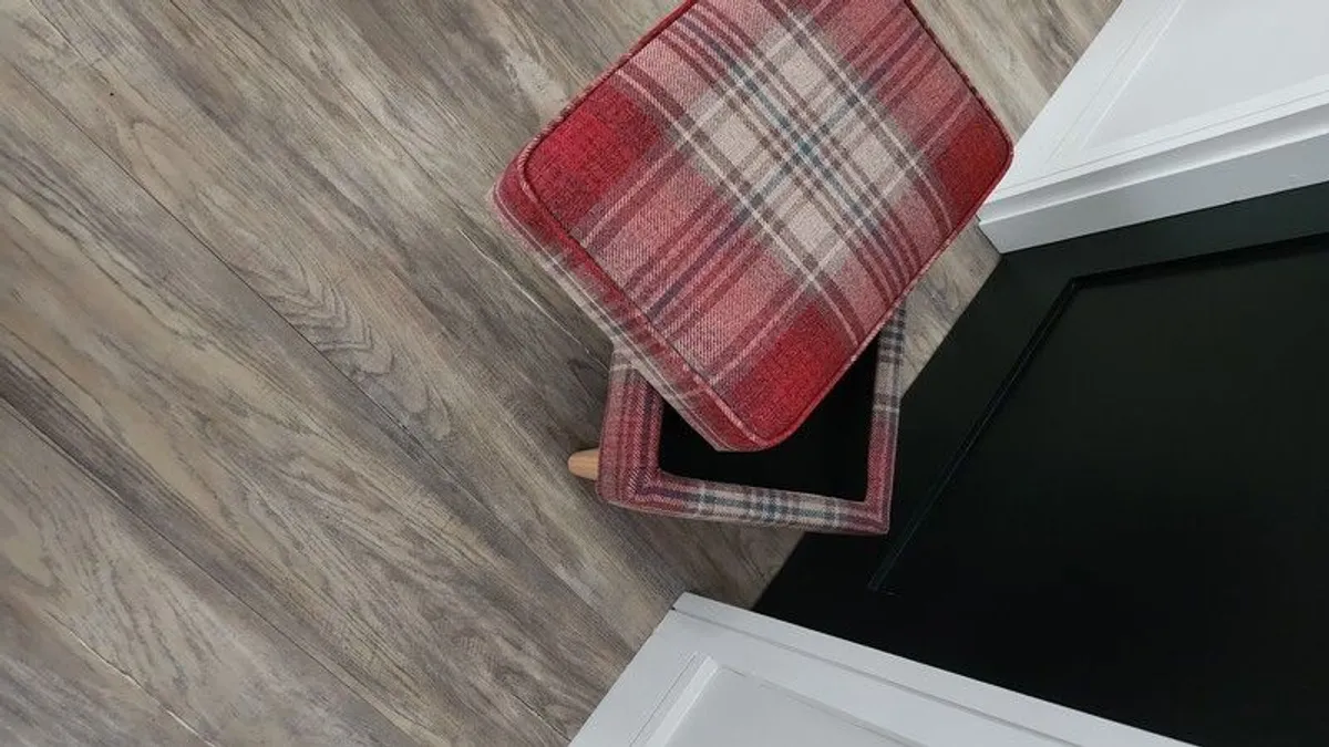 Footstool - Image 2