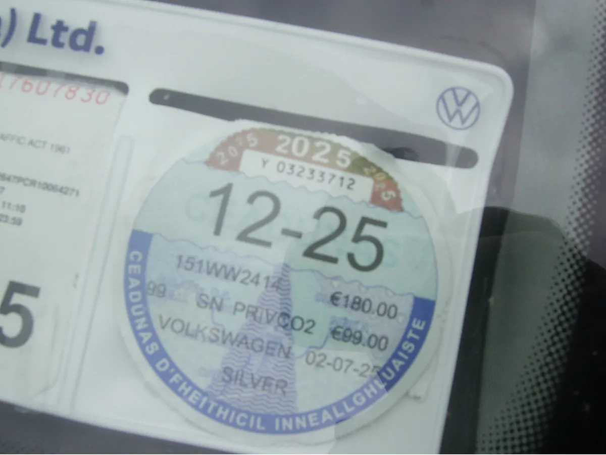 Volkswagen Golf 1.6 TDI MATCH BLUEMOTION 105PS 5 5 - Image 2