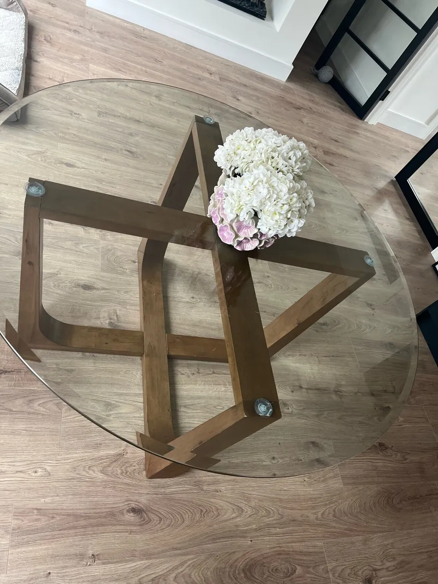 Glass circular Dinning Room Table - Image 2