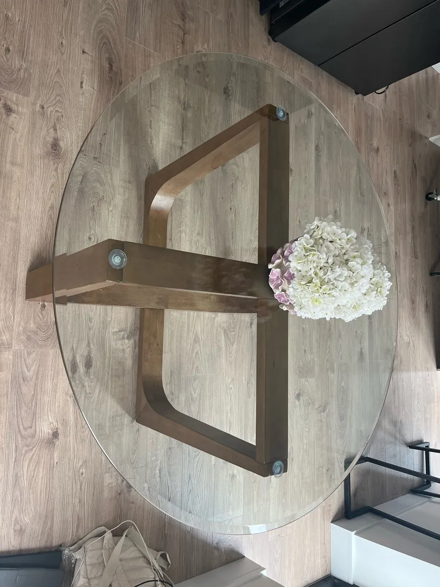 Glass circular Dinning Room Table - Image 3