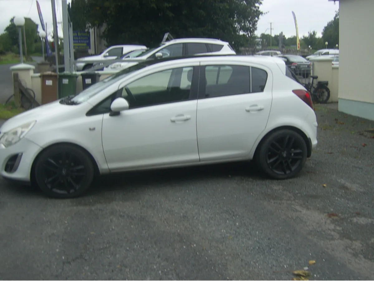 Opel Corsa LIMITED EDITION 1.3 CDTI 4DR - Image 4
