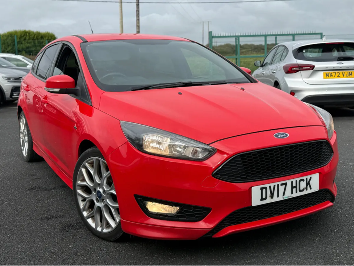 Ford Focus ST-LINE TDCI - Image 2