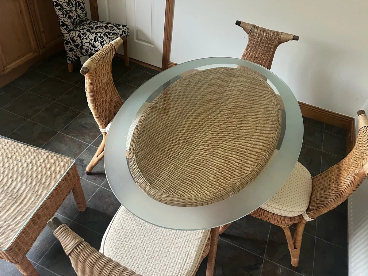 Conservatory dinning table and 4 chairs - Image 1