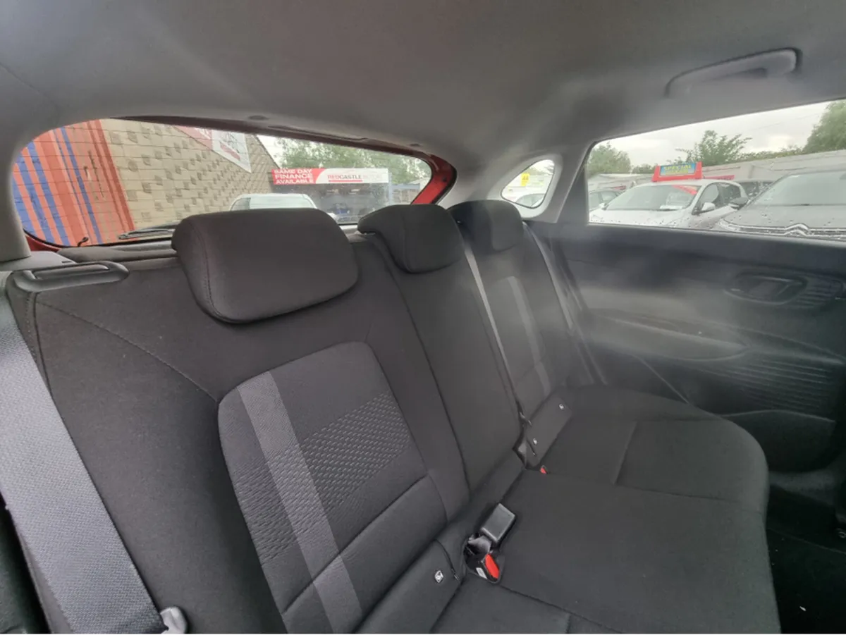 Hyundai i20 DELUXE PLUS 5DR (NCT 02/28) - Image 4