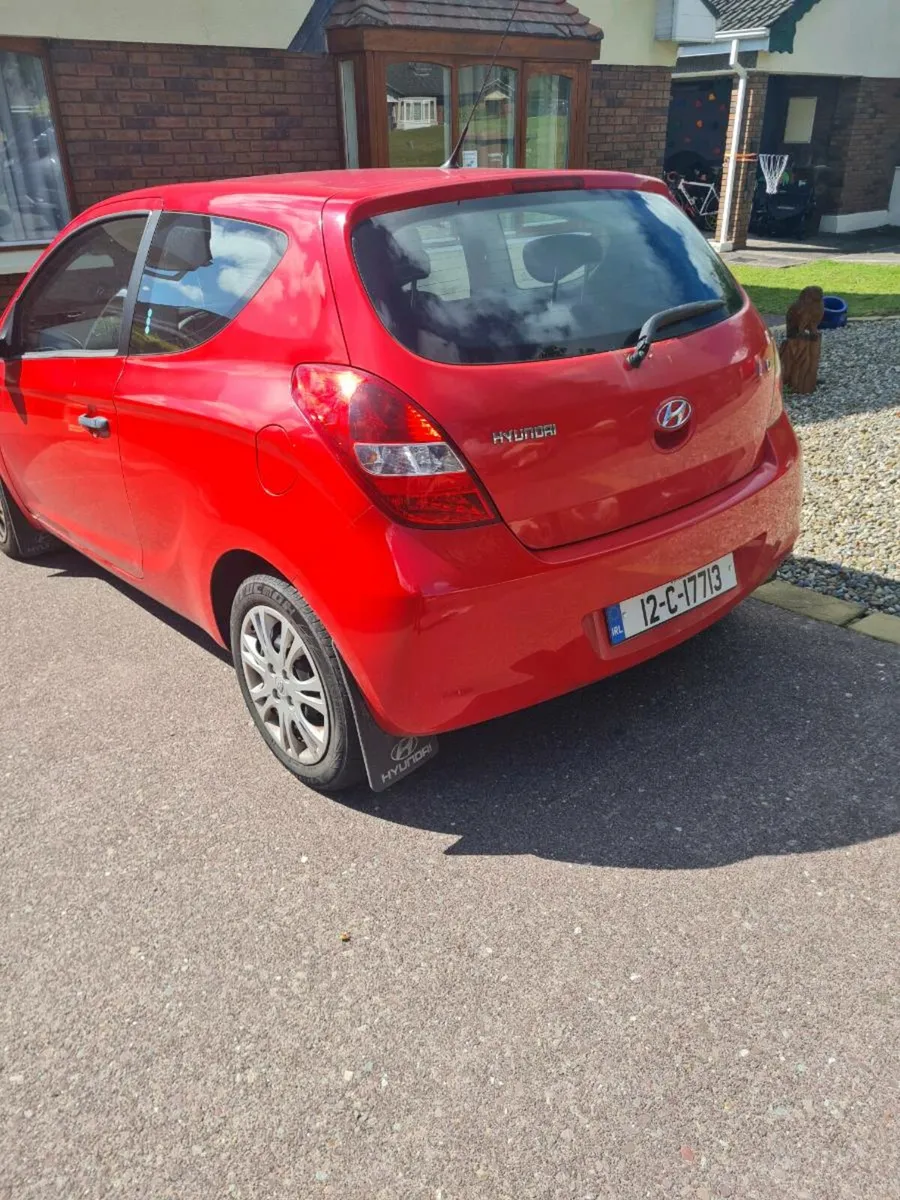 Hyundai i20 - Image 2