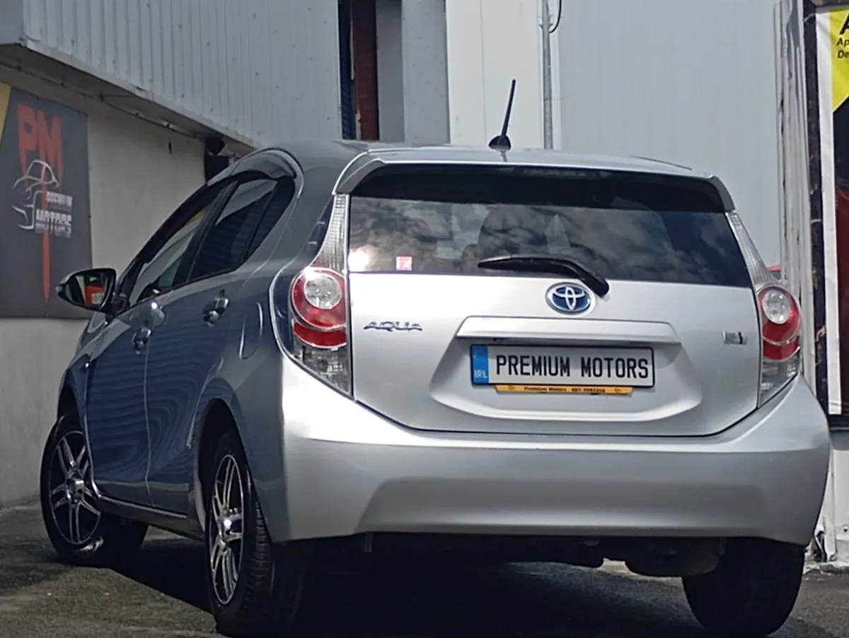 Toyota Aqua Automatic push start - Image 4