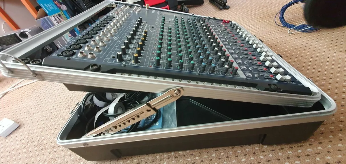 Yamaha MG166CX Analogue Mixer & Snake Lead - Image 3