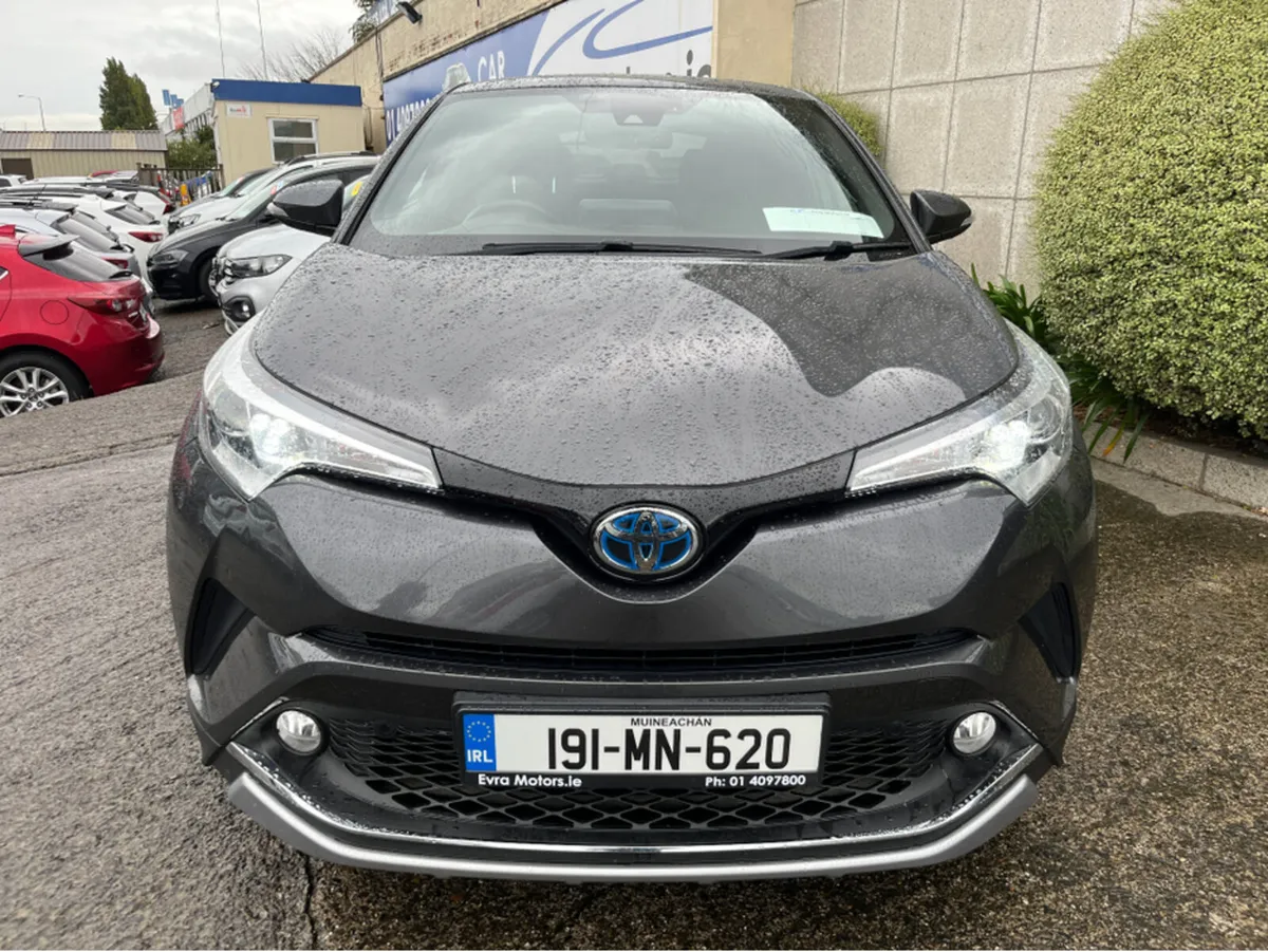Toyota C-HR SOL AUTOMATIC HYBRID 1.8 PETROL //IRIS - Image 2
