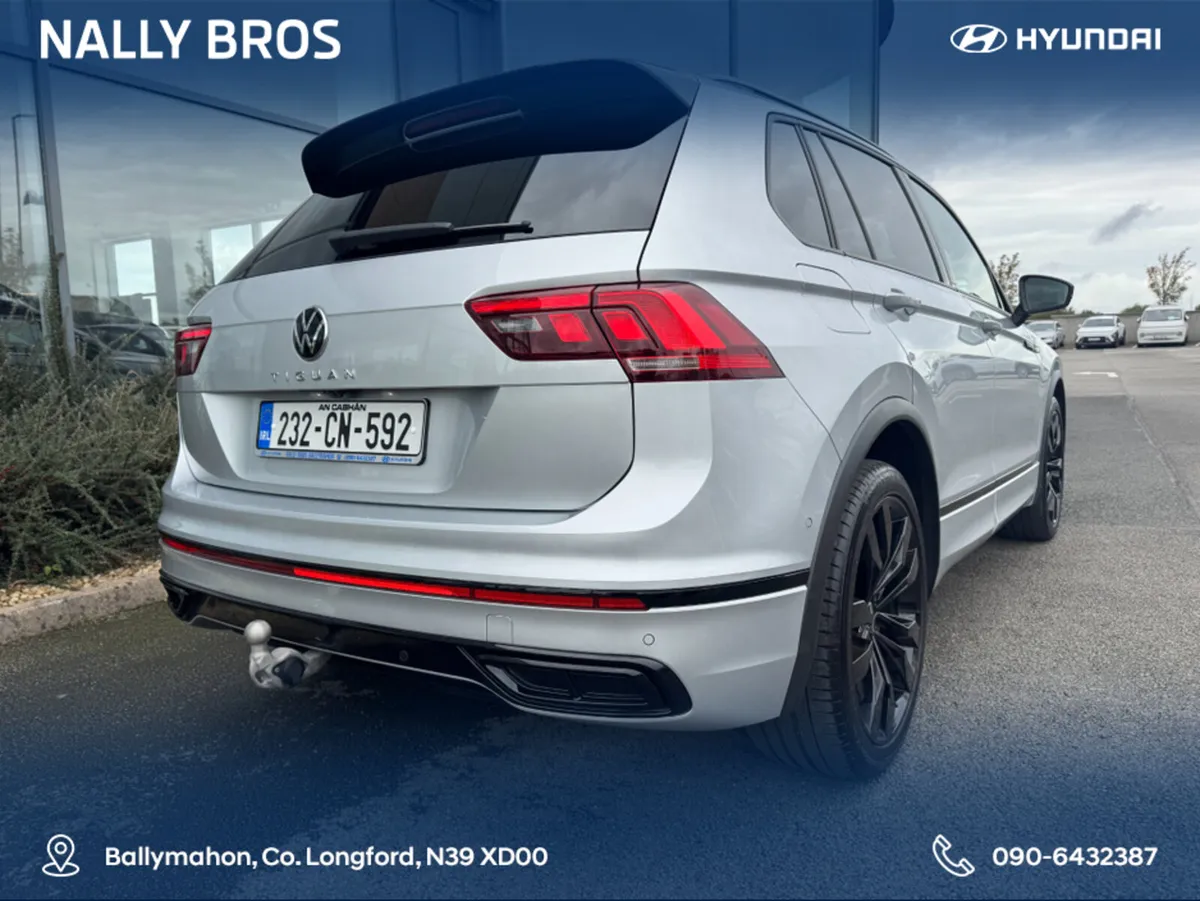 Volkswagen Tiguan R-LINE 2.0 TDI MANUAL 6SPEED FWD - Image 4