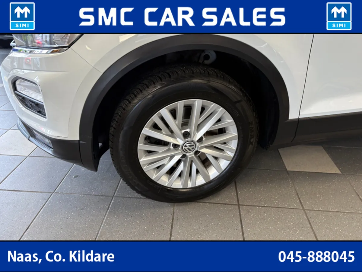 Volkswagen T-Roc 1.0 TSI MANUAL 6SPEED FWD 115HP 5 - Image 4