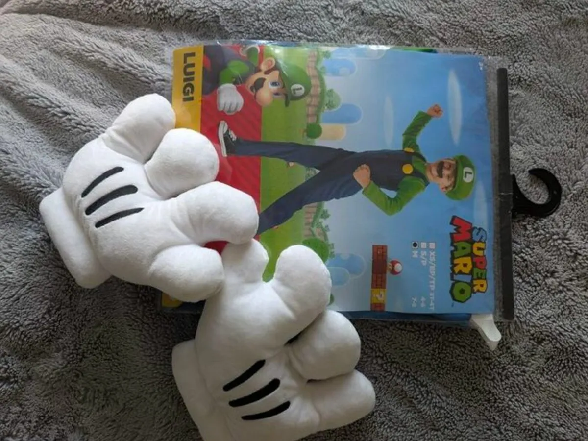 Luigi costume with hand muff 7-8 - Image 4