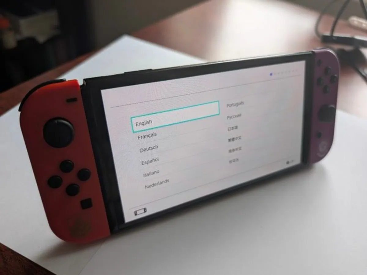 Nintendo switch OLED 64GB Pokemon edition - Image 2