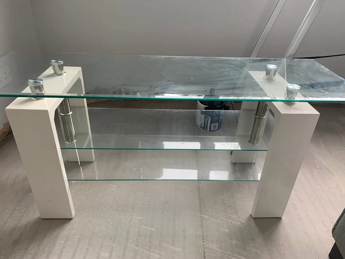 Tv stand - Image 1