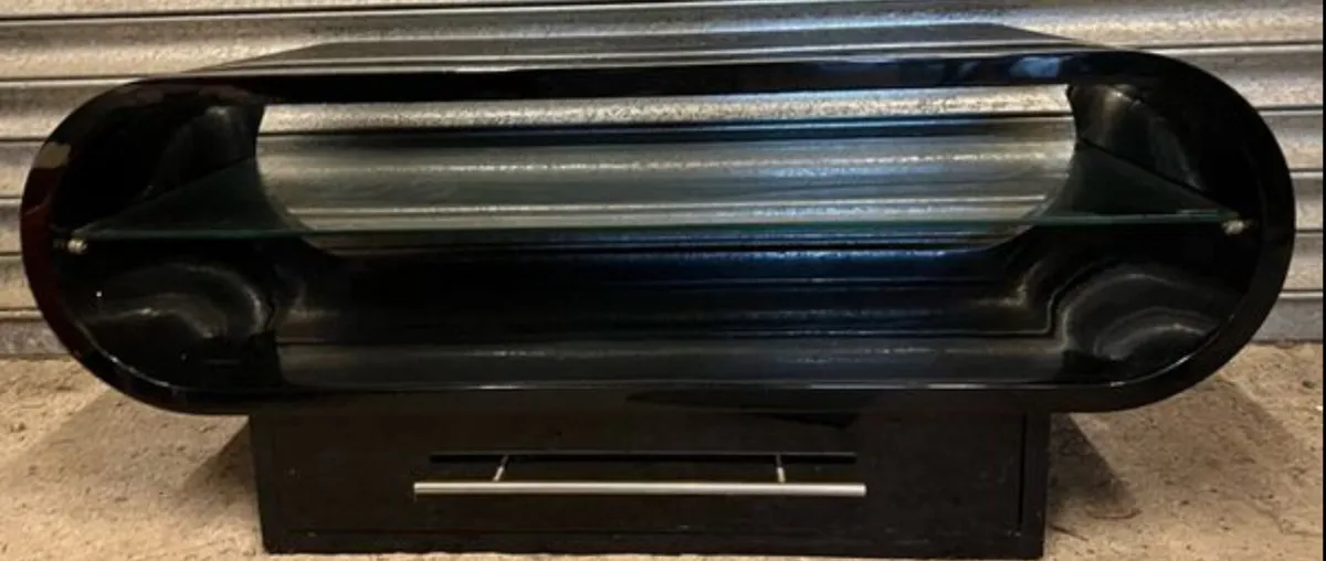 MODERN TV STAND - Image 1