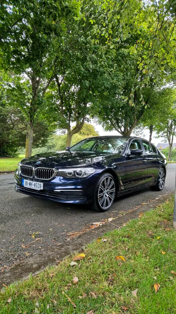 2018 BMW 5 Series G30 - Image 1