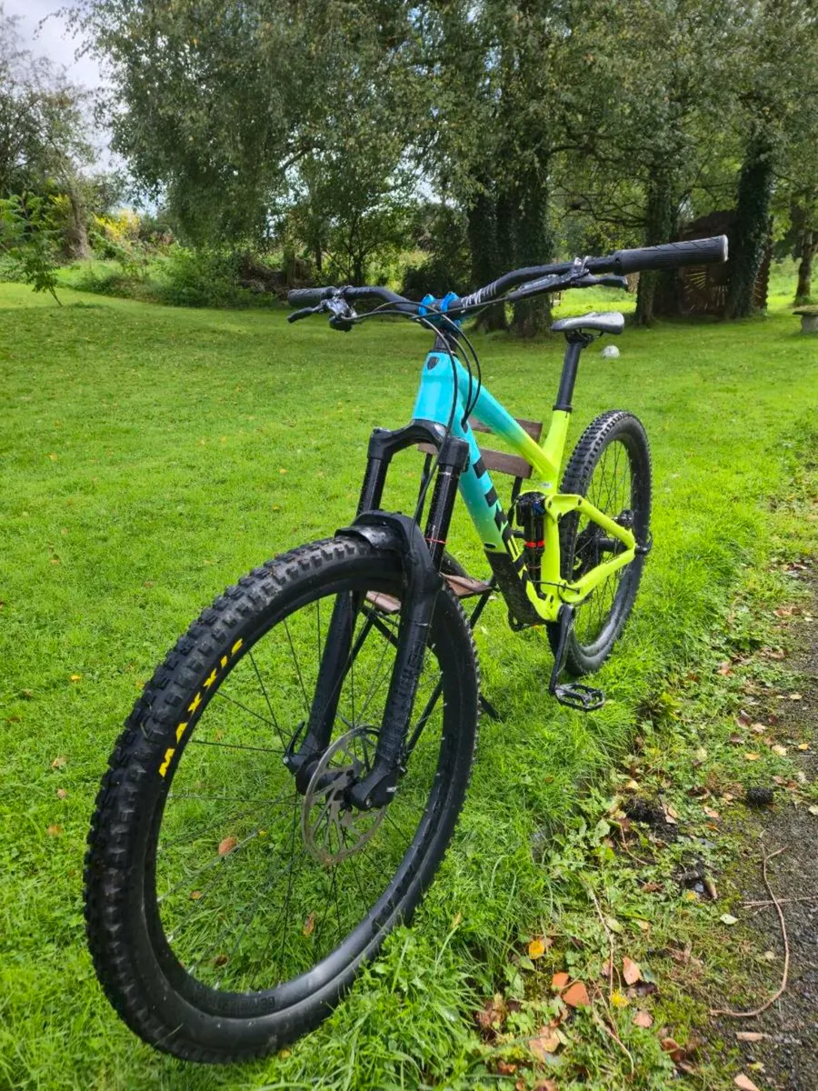 Trek Slash 8 - Image 3