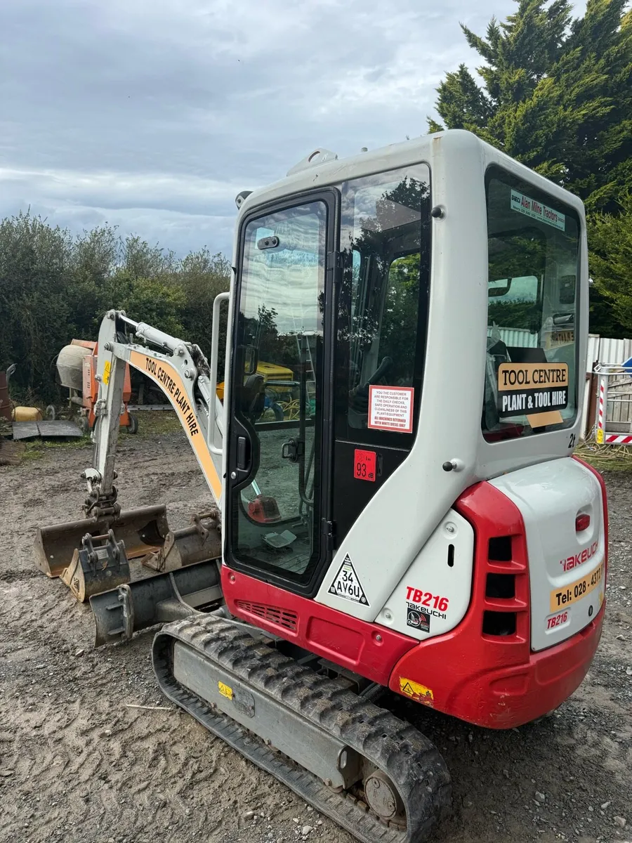 Takeuchi TB216 Excavator - Image 3