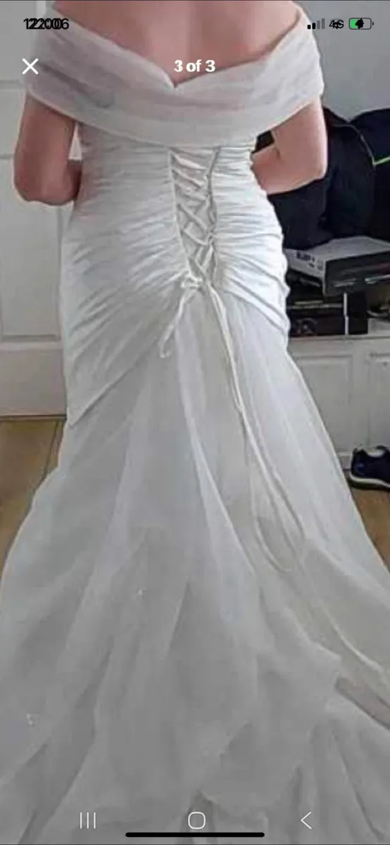 Wedding an bridesmaids dresses - Image 2
