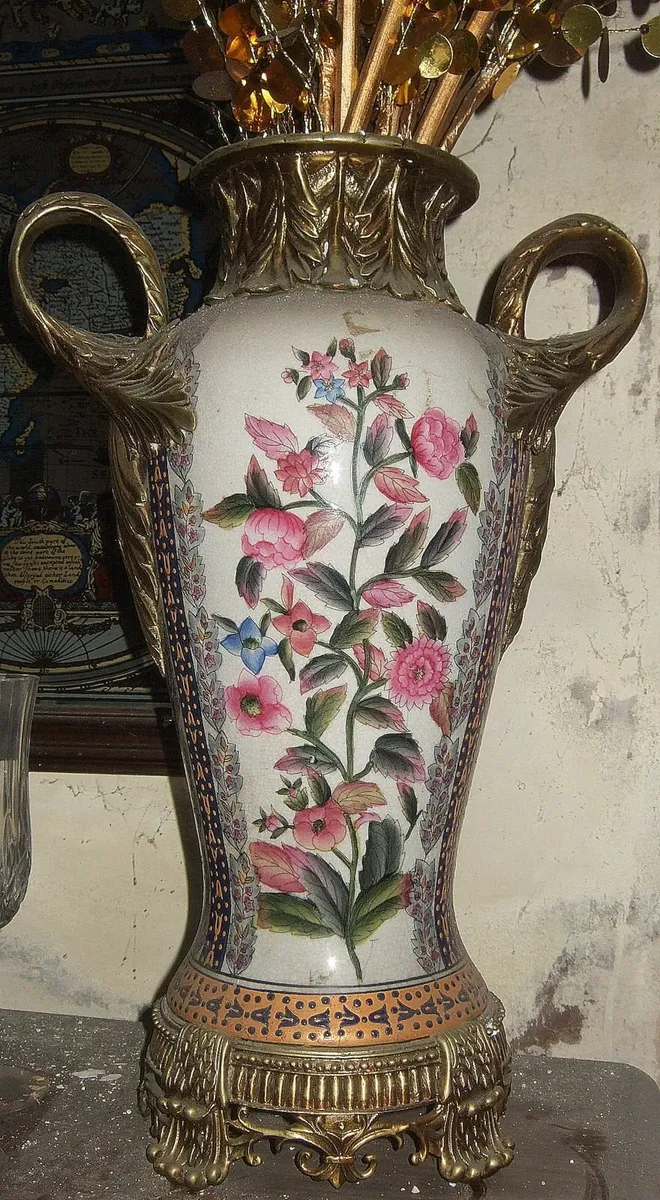 Vintage Porcelain Floral Vase - Image 3
