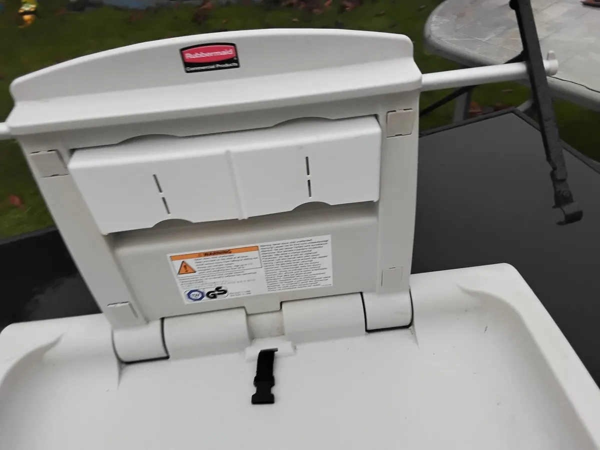 Baby changing  unit - Image 2