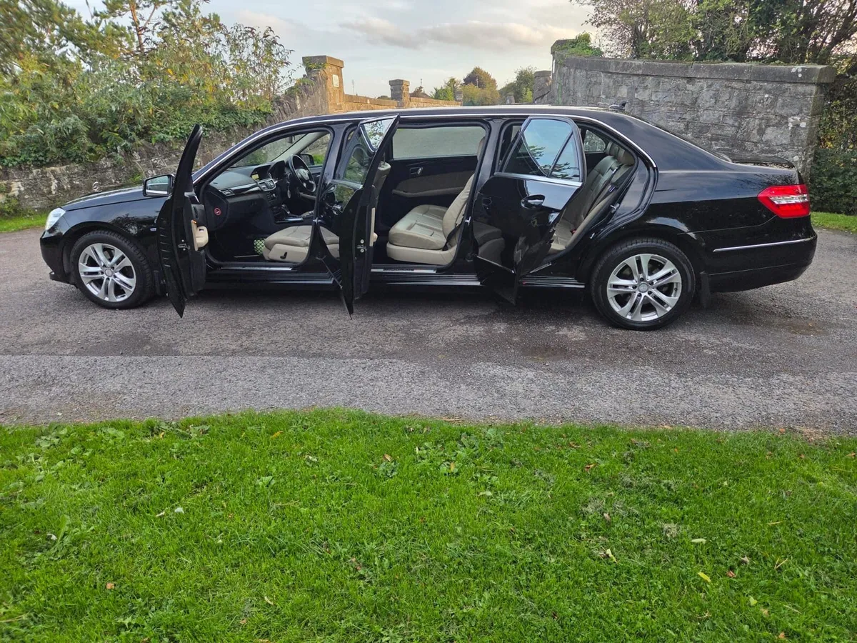 Mercedes-Benz E-Class 2011 - Image 3