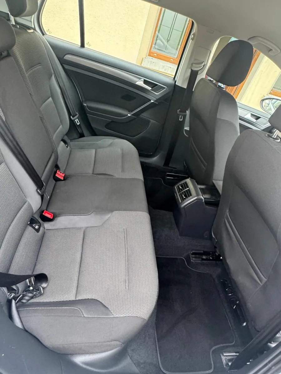 Volkswagen Golf 2018 1.6 TDI SE NAV BMT - Image 4