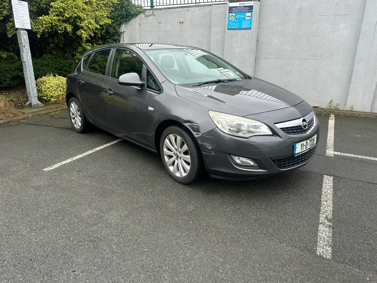 Opel Astra 1.4 Petrol 5 Door Hatch - Image 1