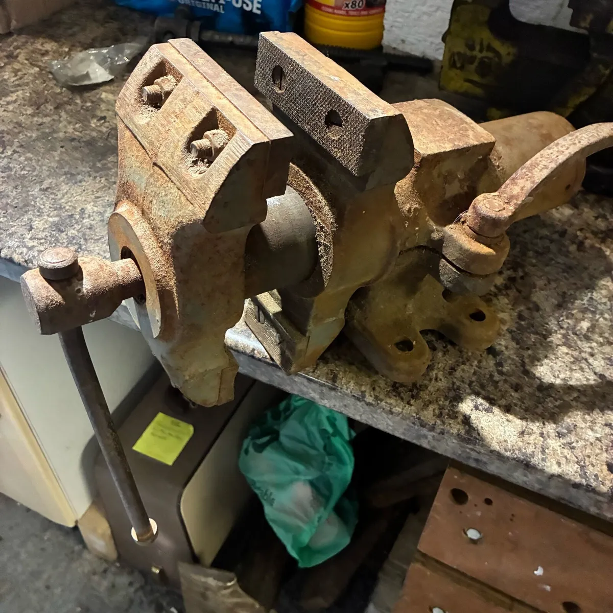 SWINDENS VICE C14 - Image 1