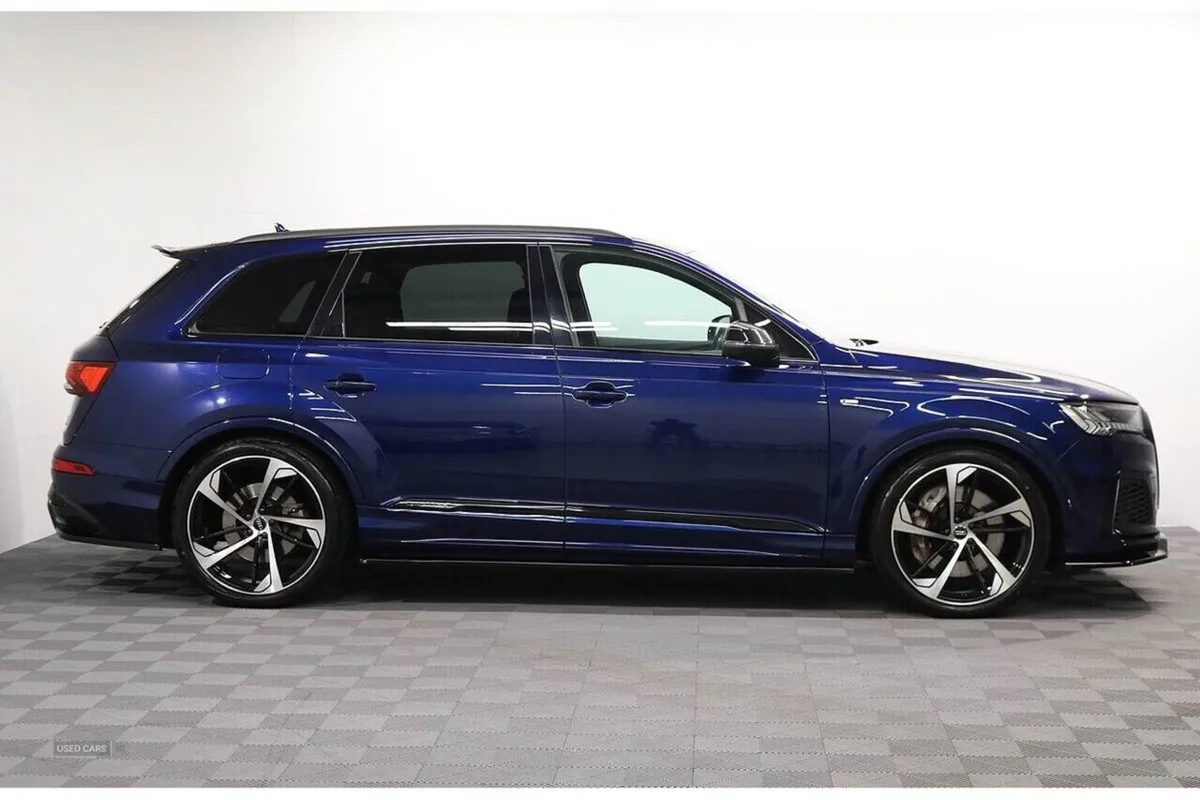 Audi Q7 3.0 TDI V6 50 S Line 5dr Tiptronic Quattr - Image 3