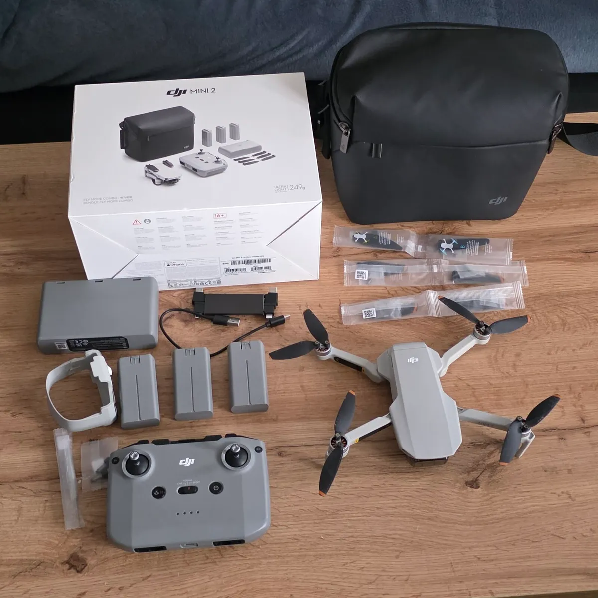 DJI mini 2 Fly more combo drone - Image 1