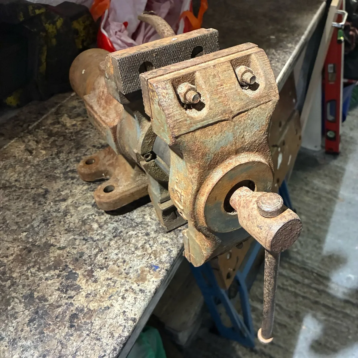SWINDENS VICE C14 - Image 2